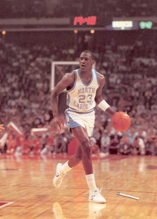 photo michael jordan univ #11