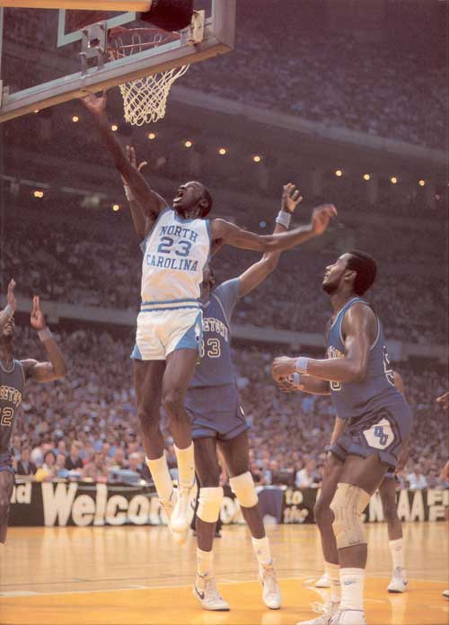 photo michael jordan univ #13