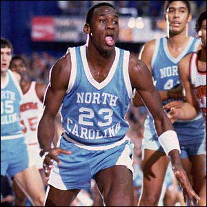 photo michael jordan univ #16